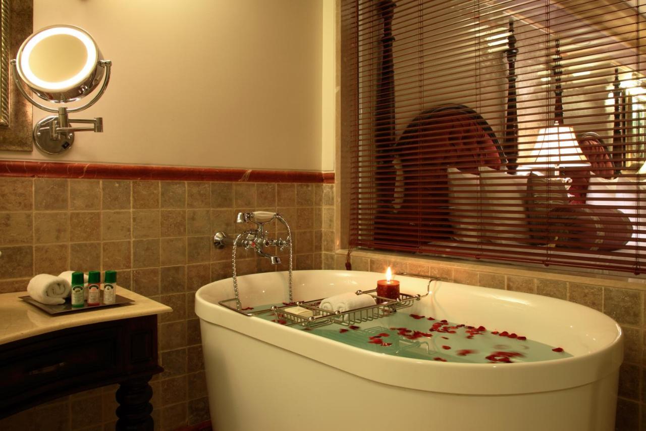 Tuli Imperial Hotel Nágpur Kültér fotó