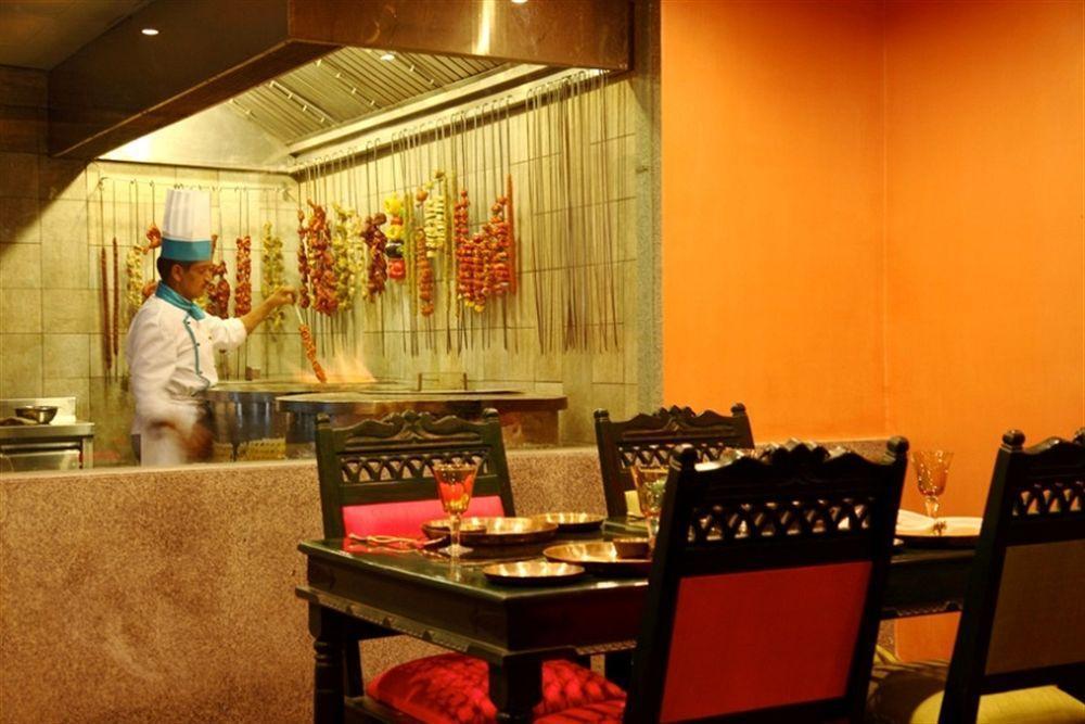 Tuli Imperial Hotel Nágpur Kültér fotó